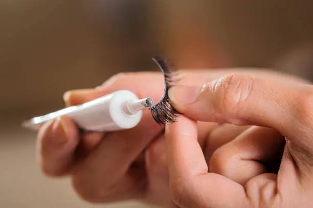 lashes with glue
